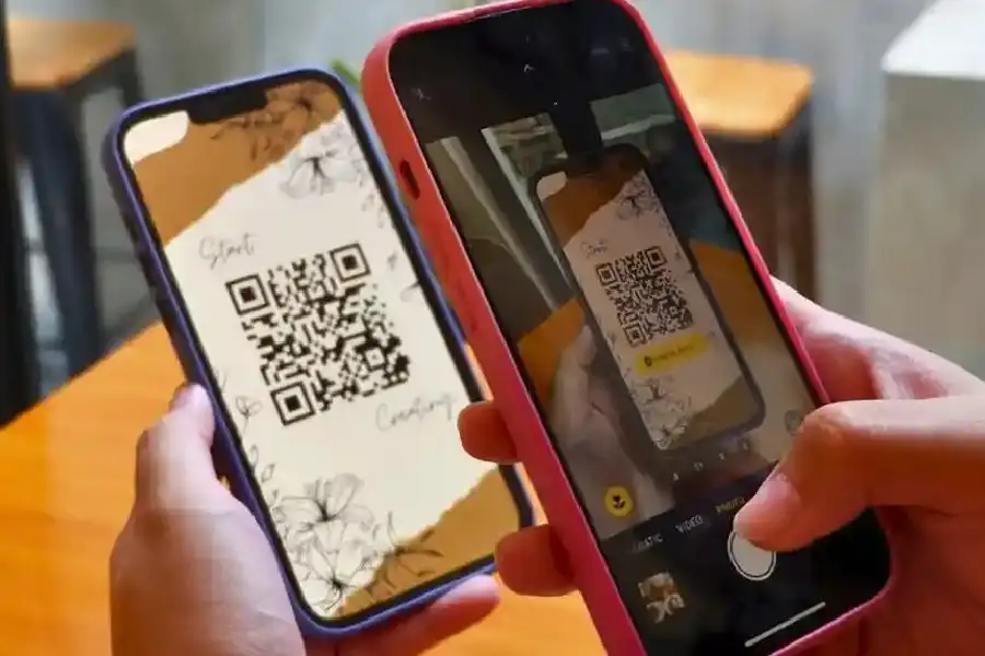 Ilustrasi pembayaran dengan QRIS